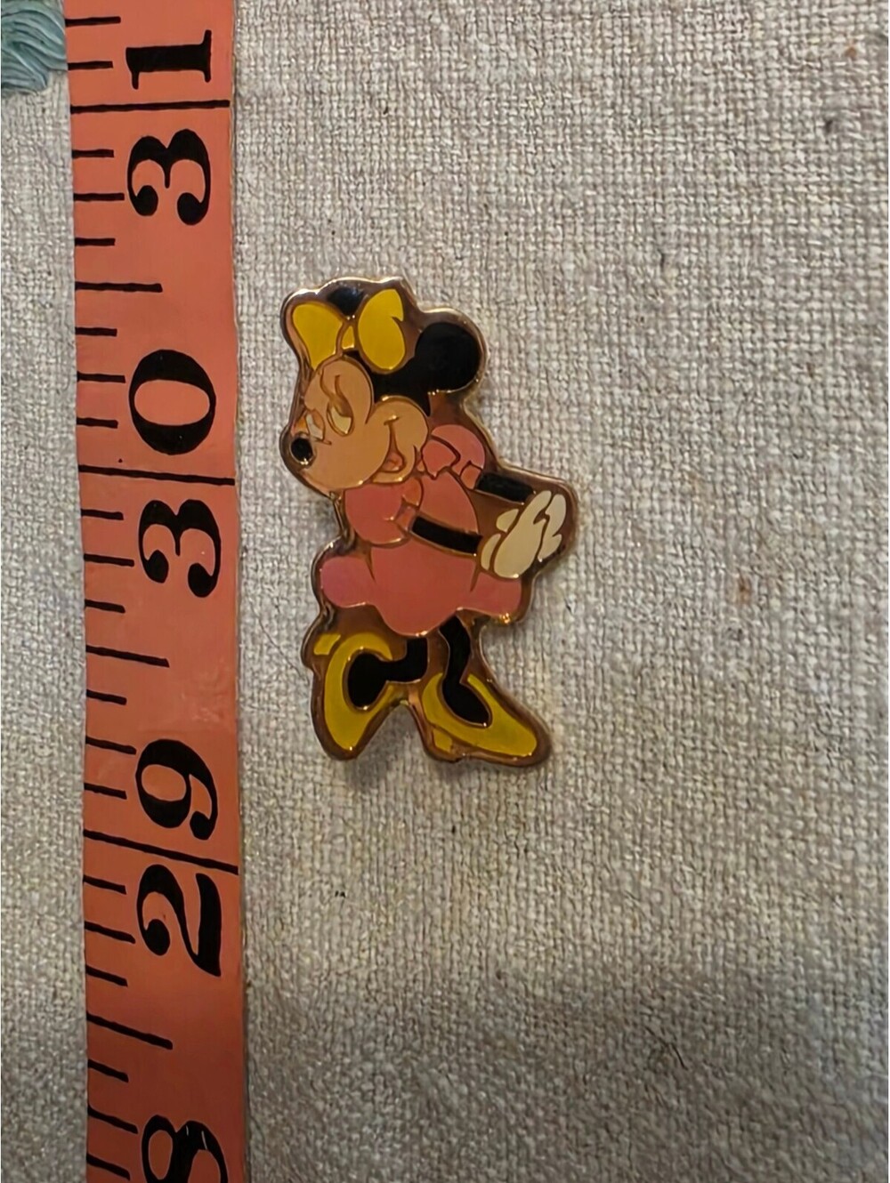 Disney Shy Minnie Mouse Pink Dress Yellow Bow & Shoes Pin